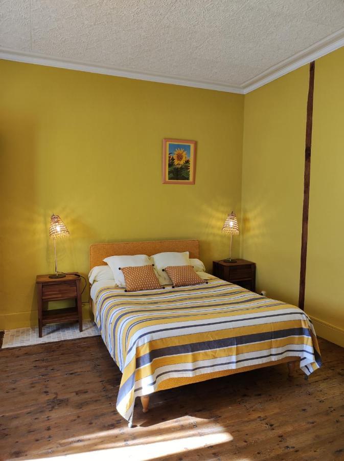 Hotel Chez Nathalie Et Jean Claude Saint-Marc-à-Frongier Exteriér fotografie